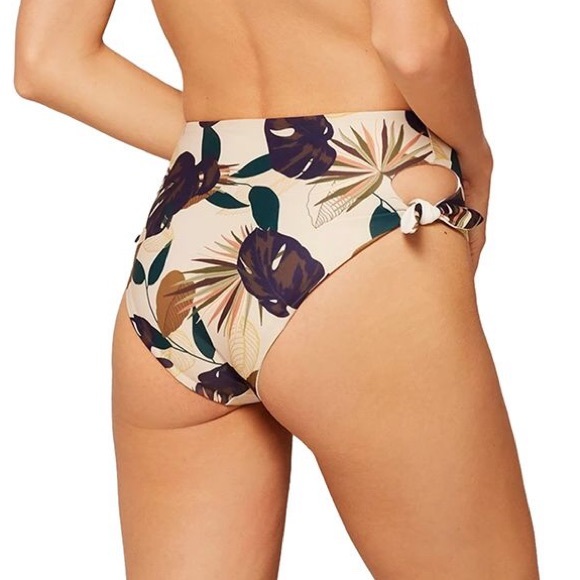 L*Space Bummin’ Bikini Bottoms Lotus Floral - Picture 3 of 12